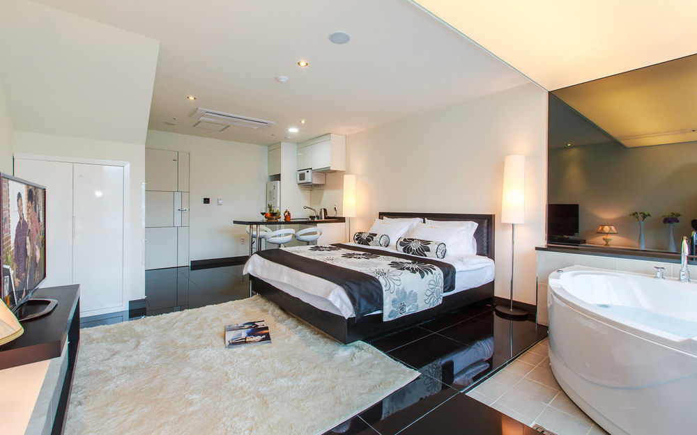 Doya Hotel Geoje Ngoại thất bức ảnh