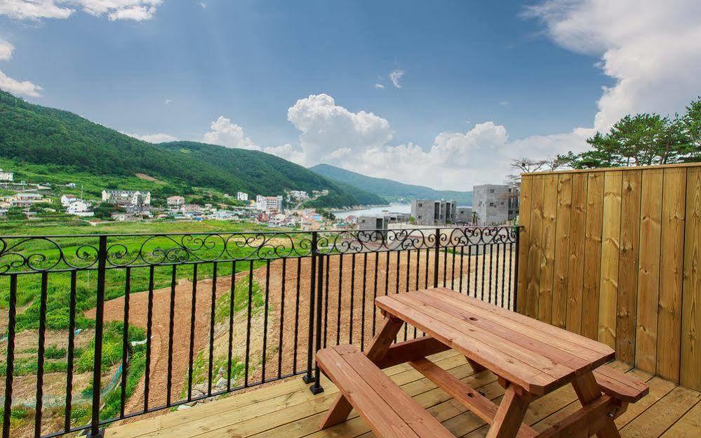 Doya Hotel Geoje Ngoại thất bức ảnh